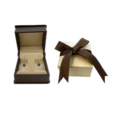 Sapphire rings in The Natural Sapphire Company custom made packaging