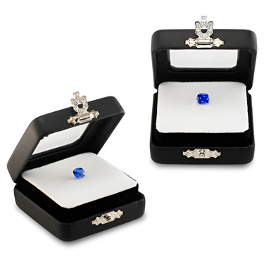 Sapphire rings in The Natural Sapphire Company custom made packaging